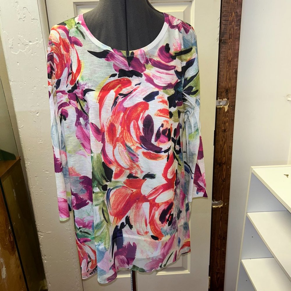 brushstroke colorful tunic.